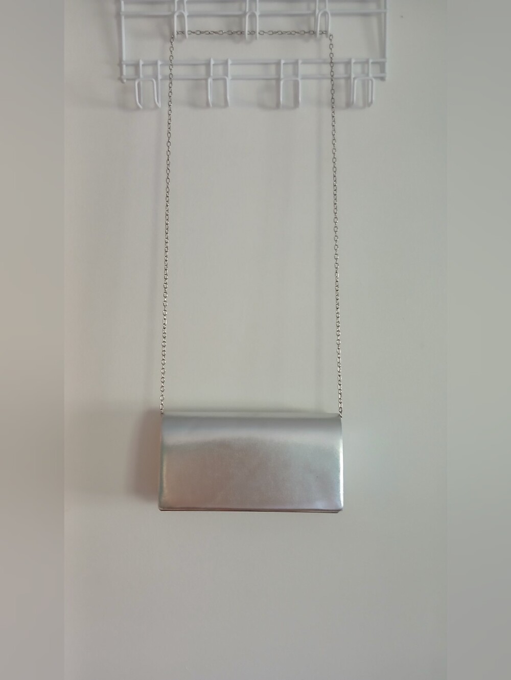 Elegant Silver Shoulder Clutch Bag